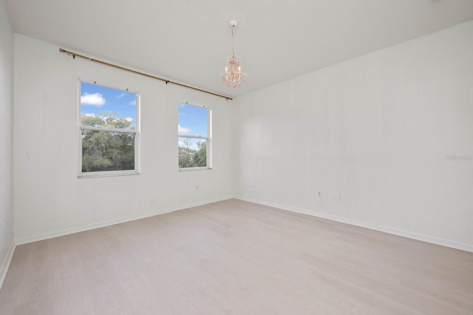 WESTLAKE - Residential