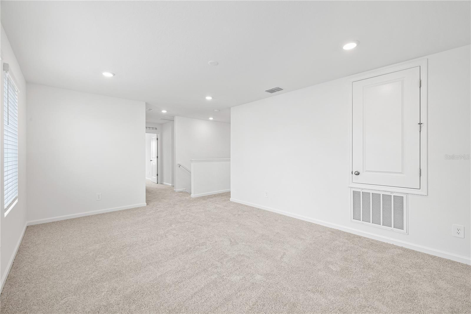 WELLNESS WAY 40S - Residential Lease