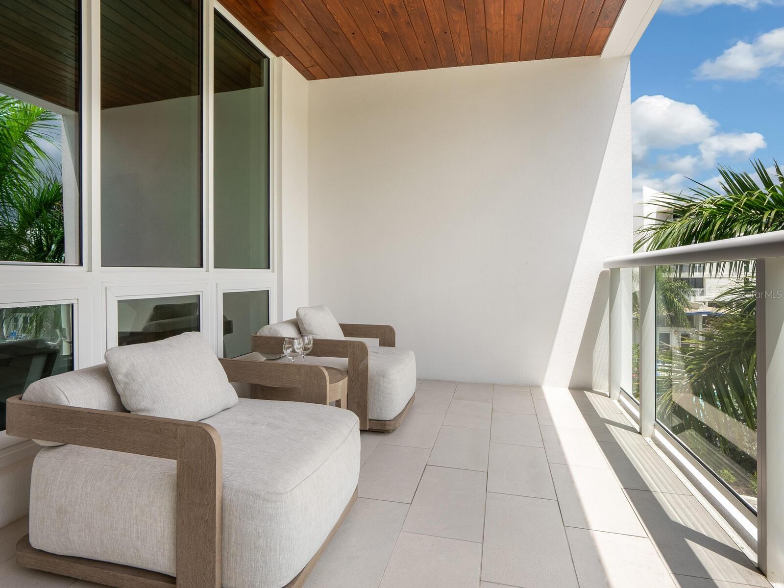 TEN35 SEASIDE - Residential