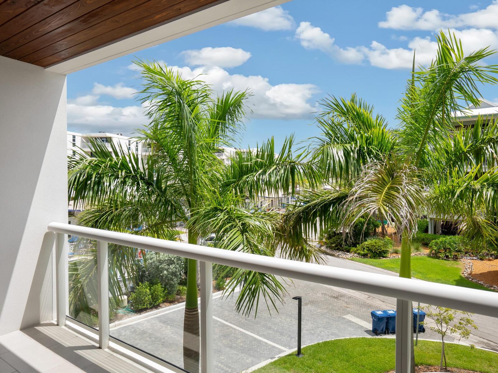 TEN35 SEASIDE - Residential