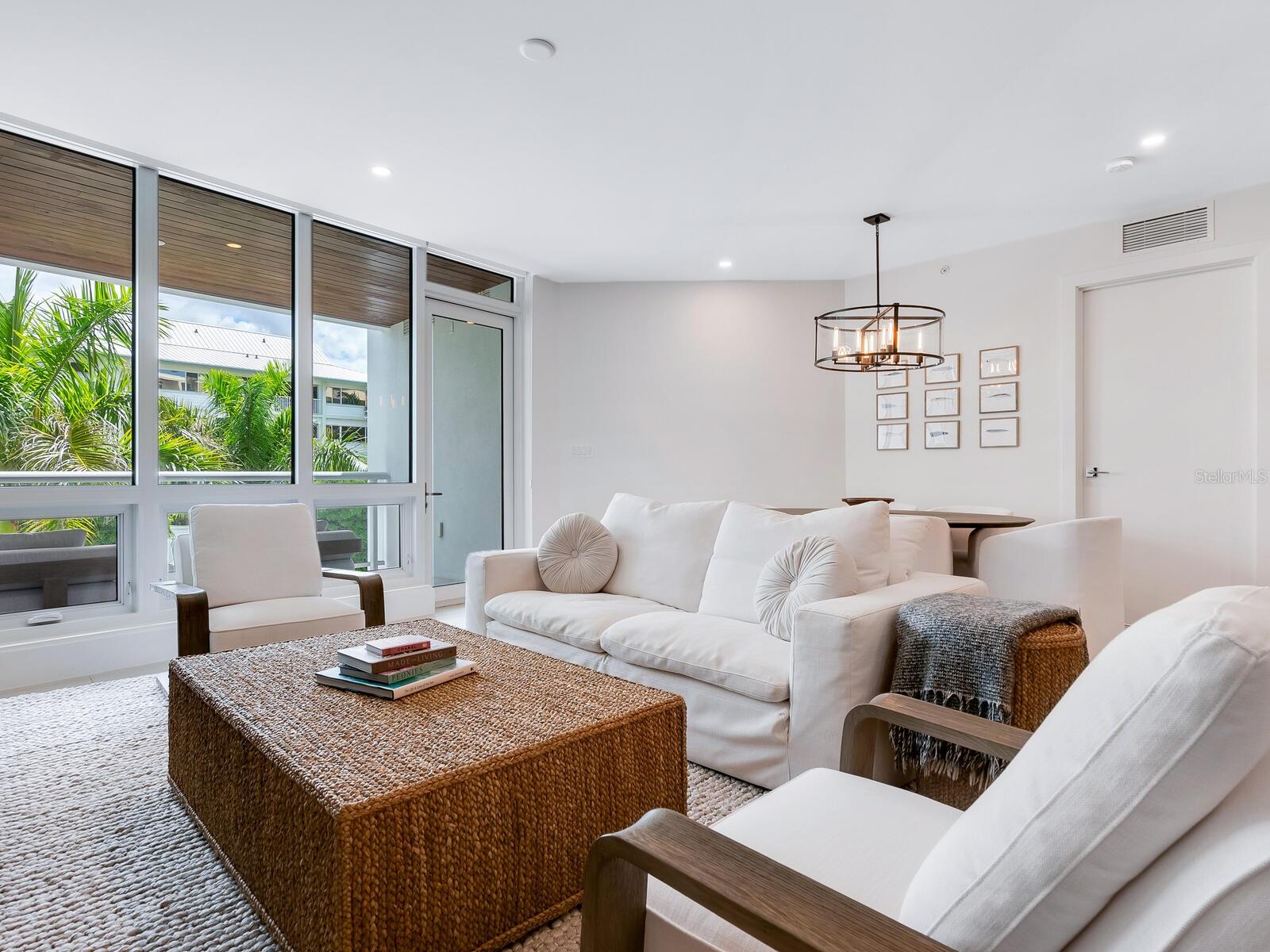 TEN35 SEASIDE - Residential