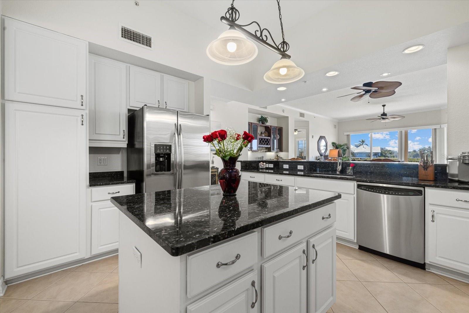 BLACKBURN HARBOR RESIDENCES - Residential