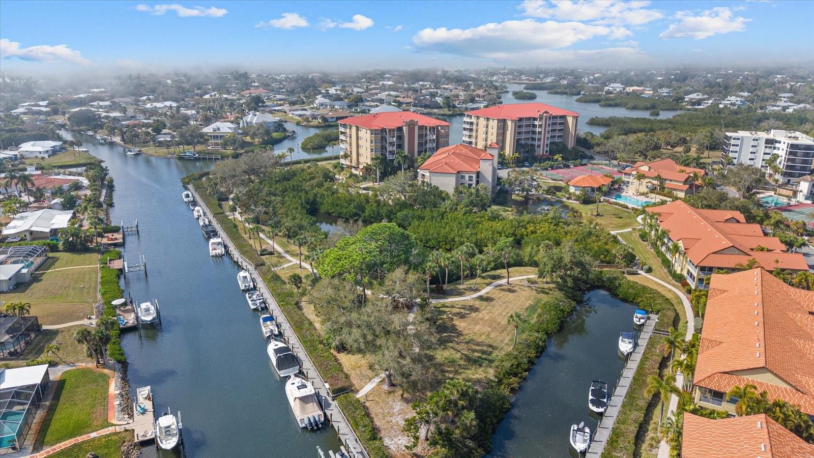 BLACKBURN HARBOR RESIDENCES - Residential