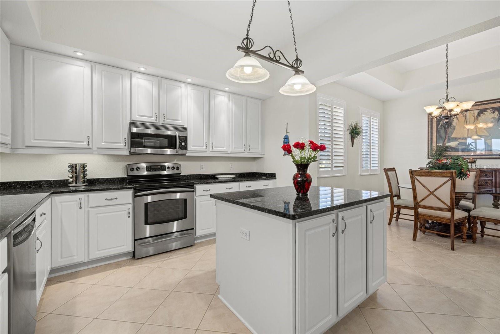 BLACKBURN HARBOR RESIDENCES - Residential