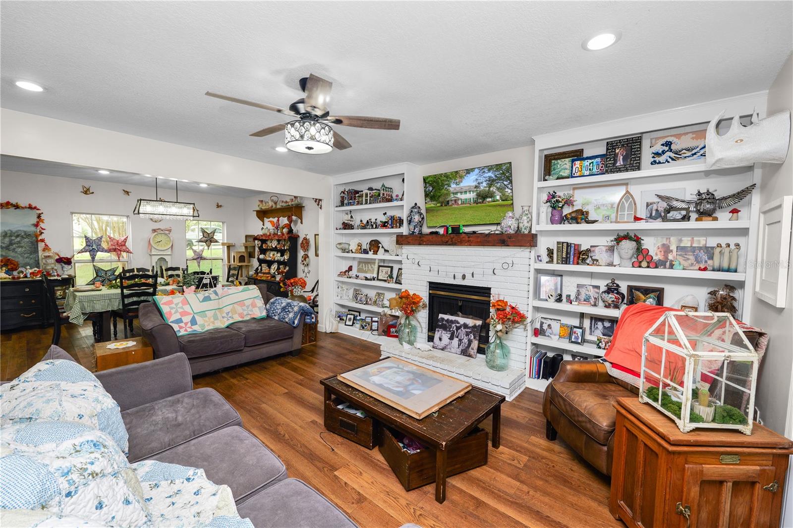 1976 VISTA VIEW DRIVE