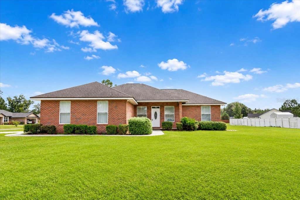 Photo of 122 SW Arrow Glen Gln, Lake City, FL 32024 (MLS # GC542531)