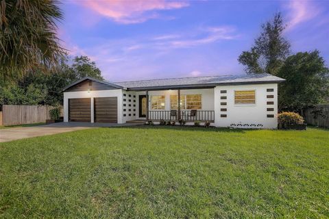 A home in DEBARY