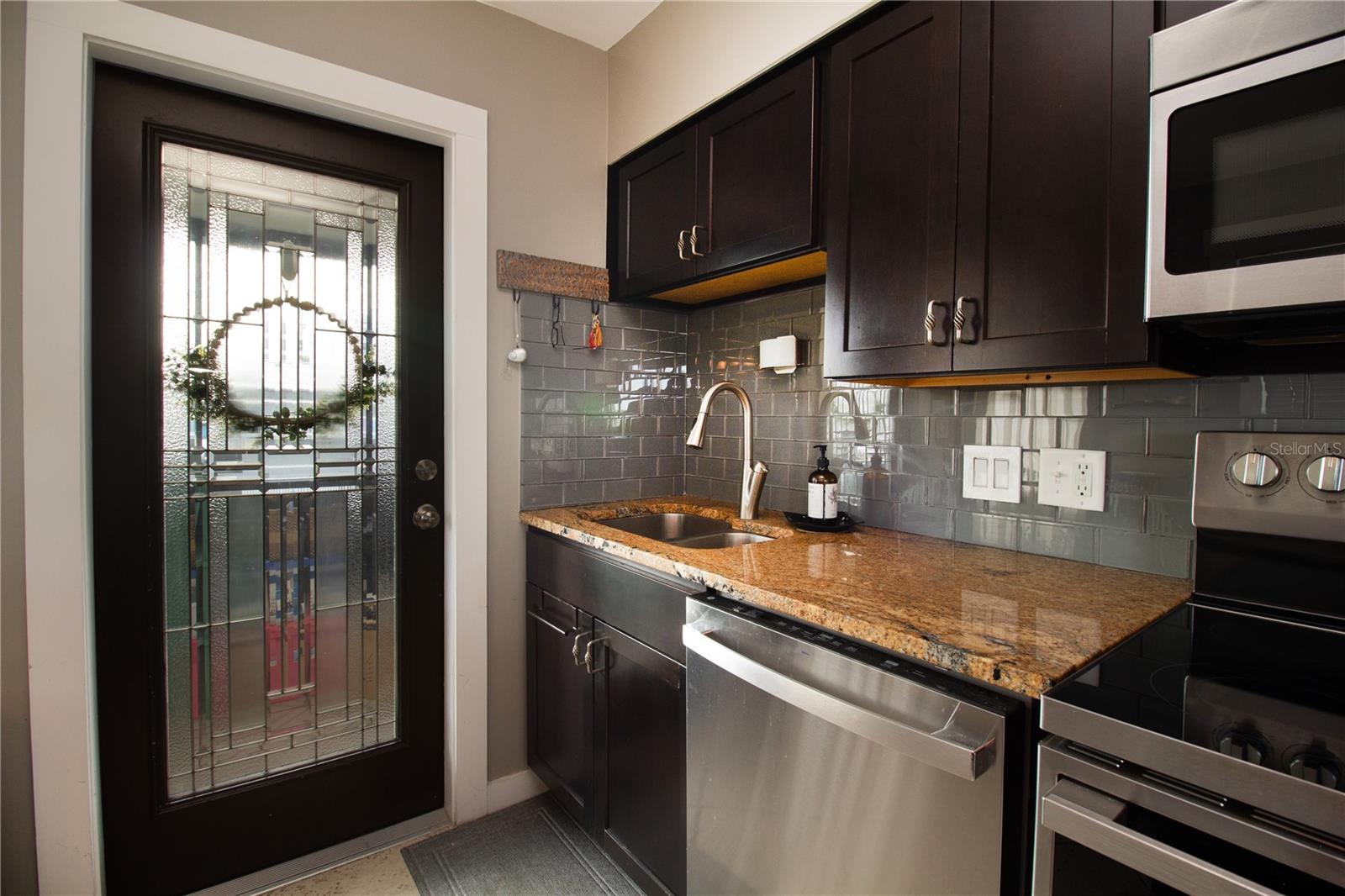 BOCA CIEGA APTS - Residential Lease