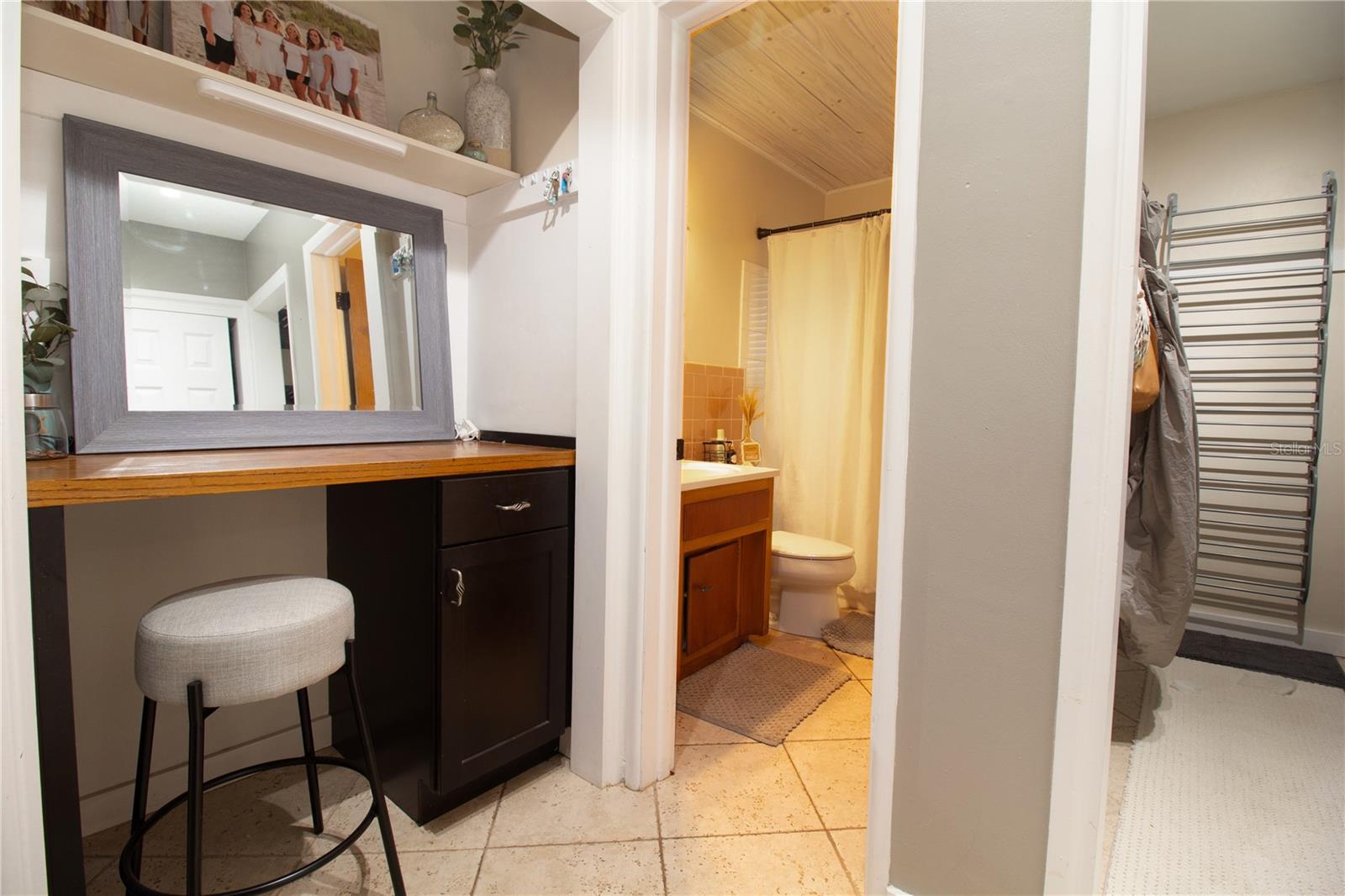 BOCA CIEGA APTS - Residential Lease