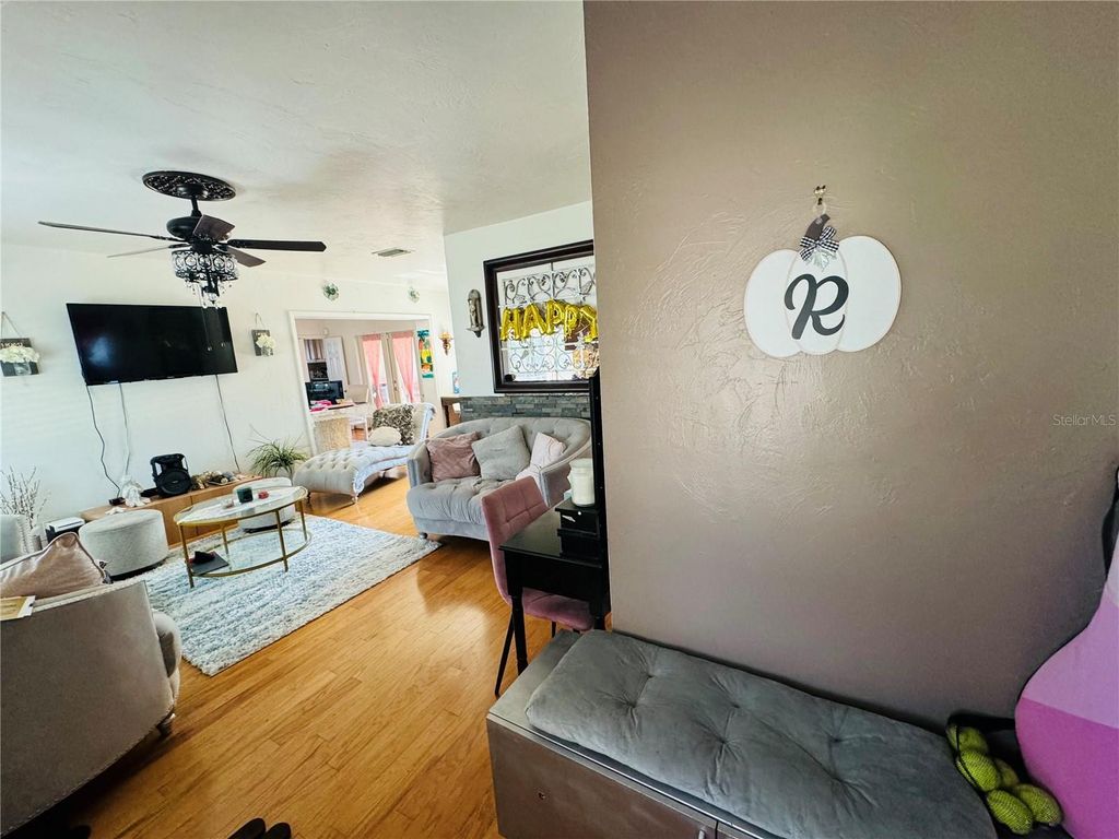 Photo of 910 Robinson Drive N, St Petersburg, FL 33710 (MLS # TB8443831)