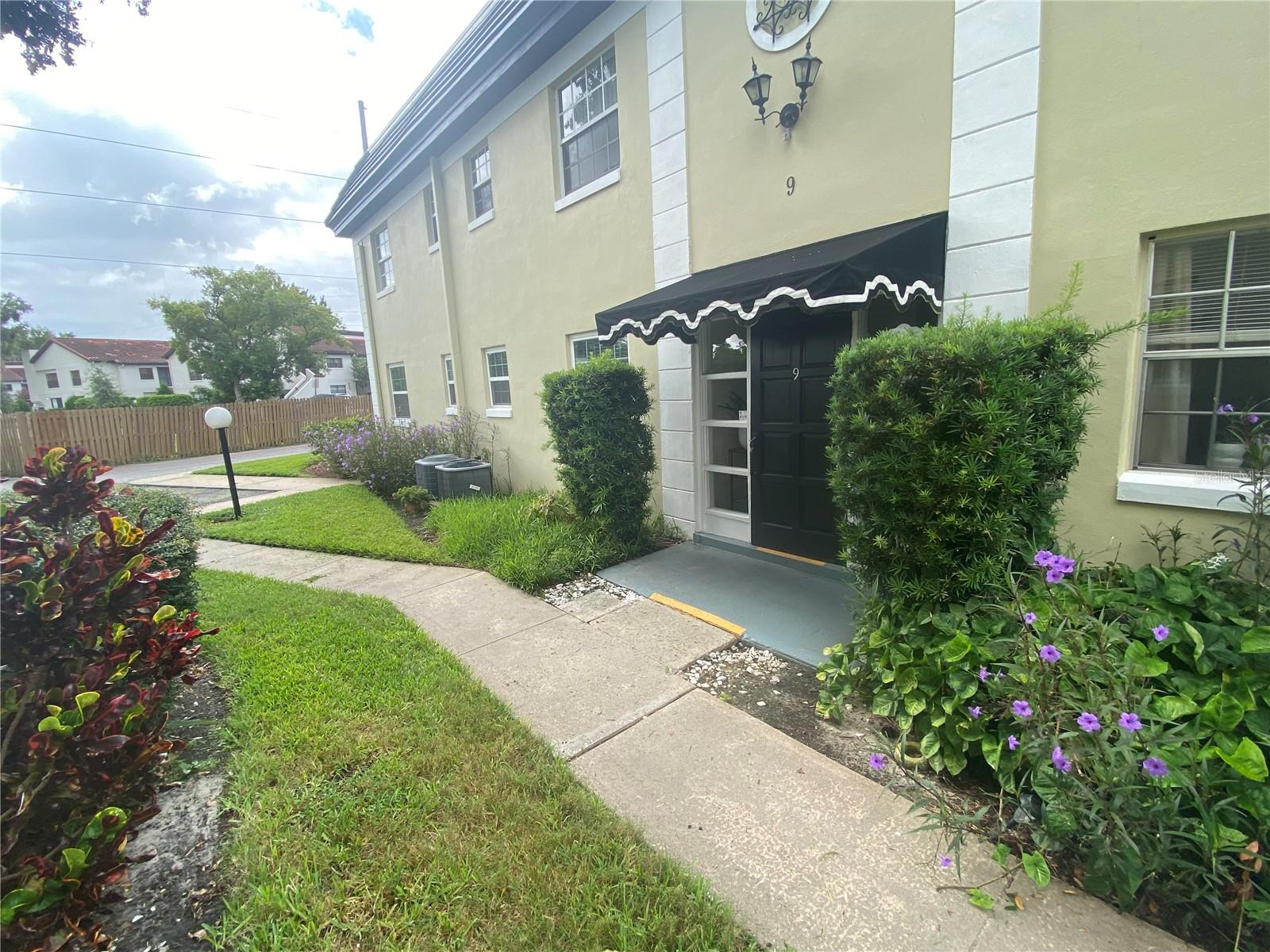 CHATEAUX DU LAC - Residential