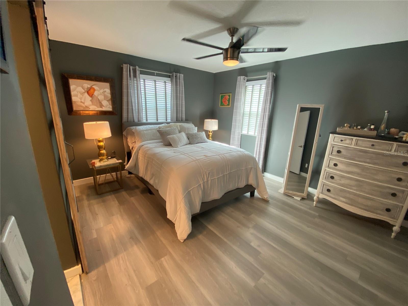 CHATEAUX DU LAC - Residential