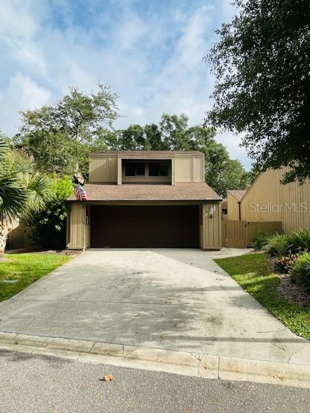 Photo of 4 Stone Quarry Trail, Ormond Beach, FL 32174 (MLS # FC311163)