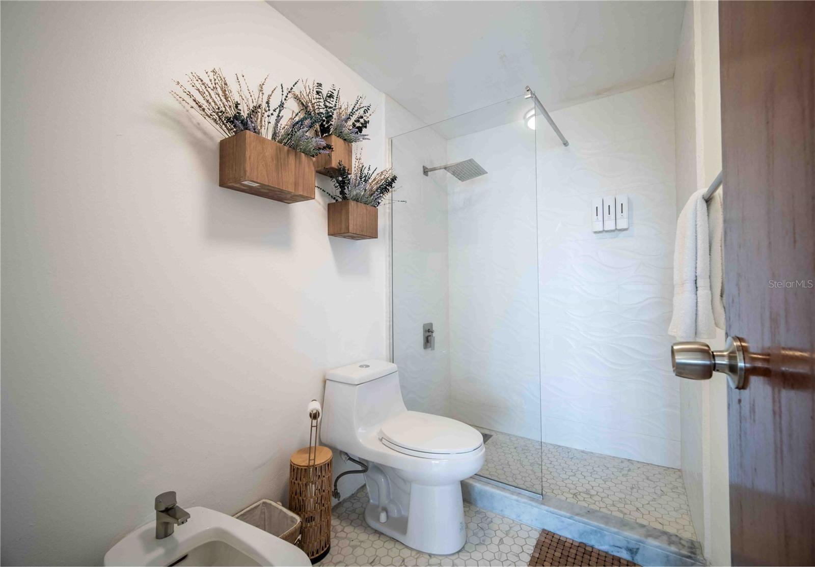 CRESCENT COVE - Residential