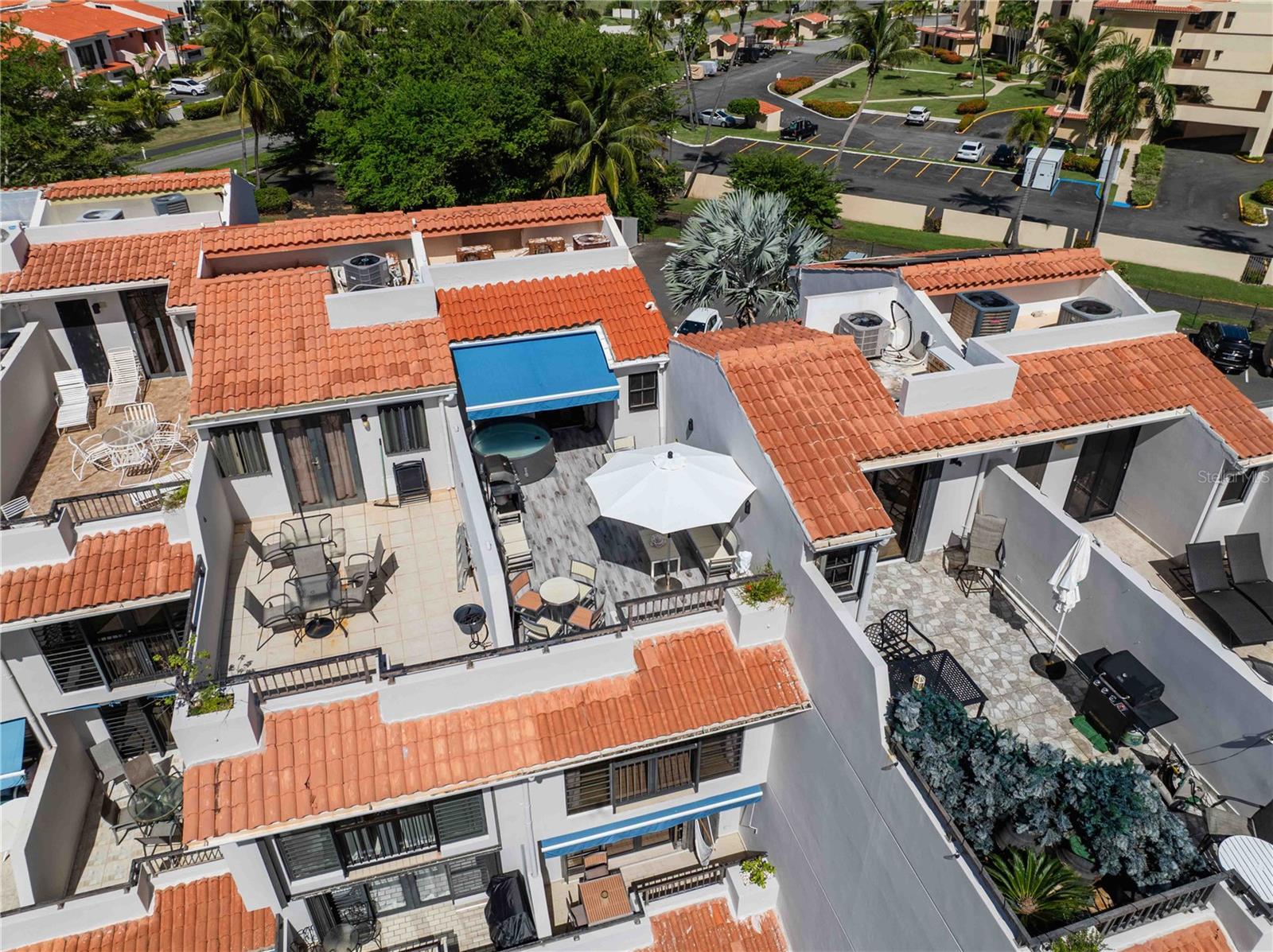 CRESCENT COVE - Residential