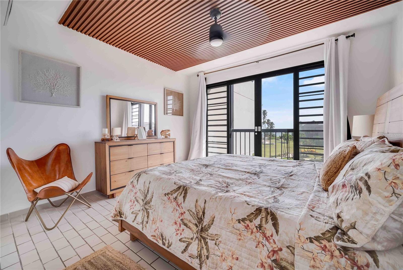 CRESCENT COVE - Residential