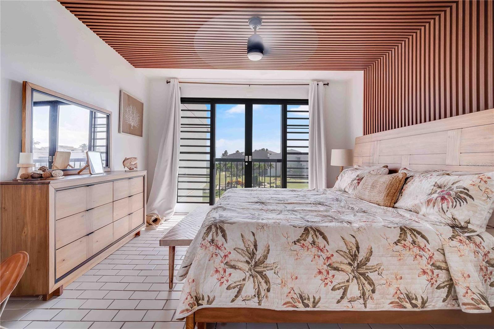 CRESCENT COVE - Residential