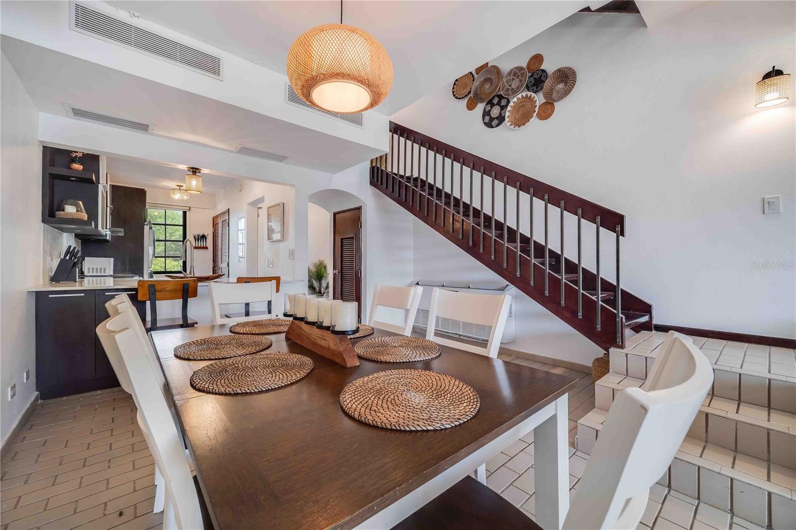 CRESCENT COVE - Residential