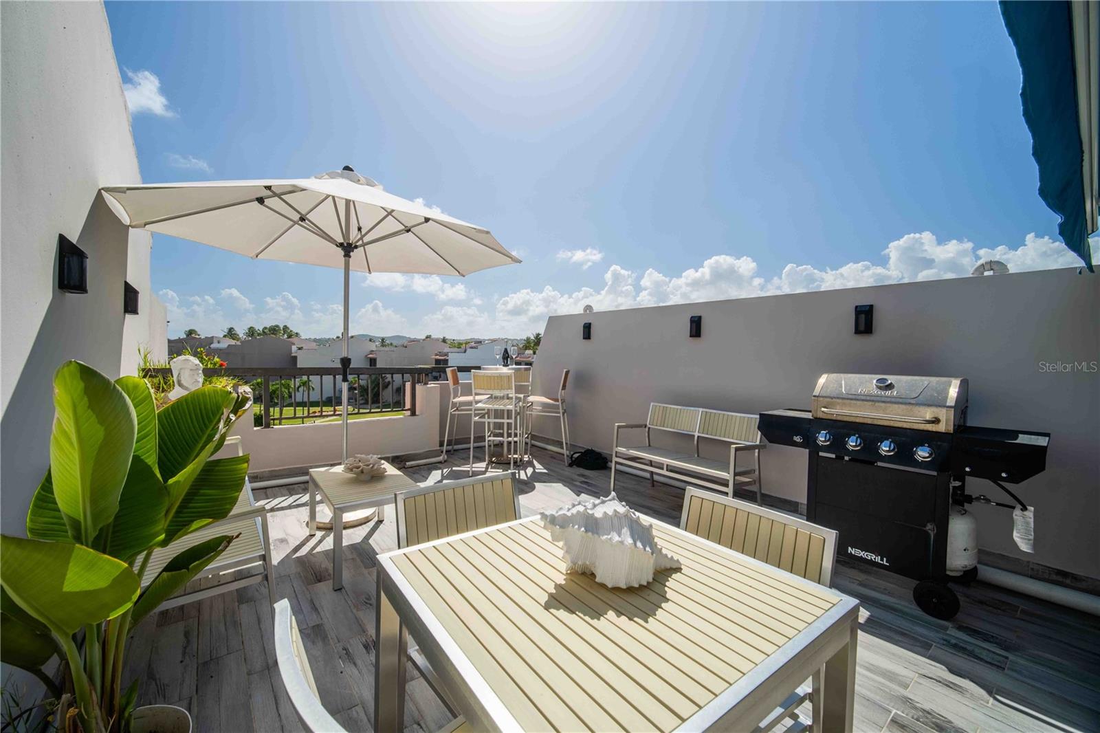 CRESCENT COVE - Residential