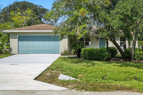 Photo of 502 Queen Road, St. Augustine, FL 32086 (MLS # FC312120)