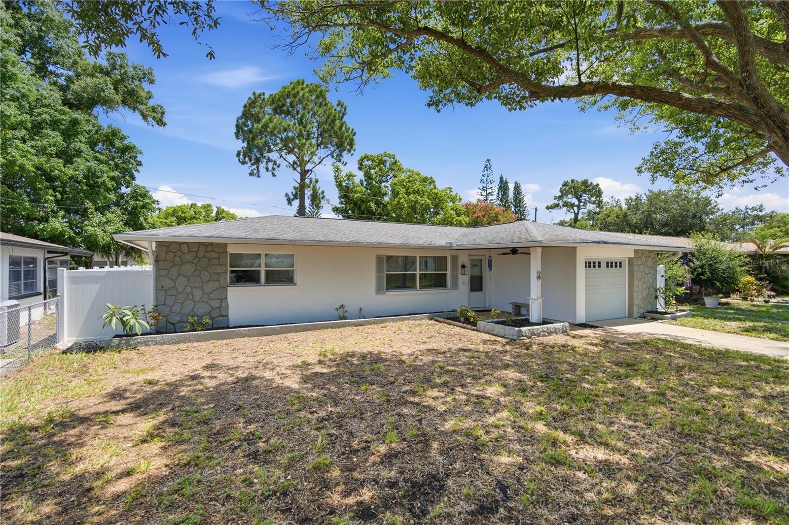 2190 SCOTLAND DRIVE