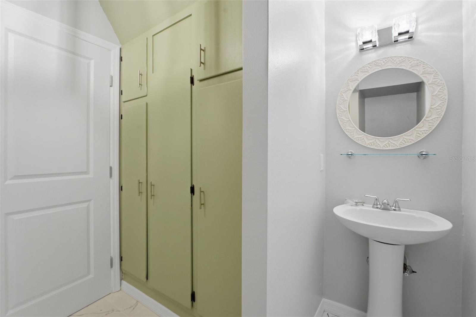 WESTLAKE ESTATES - Residential