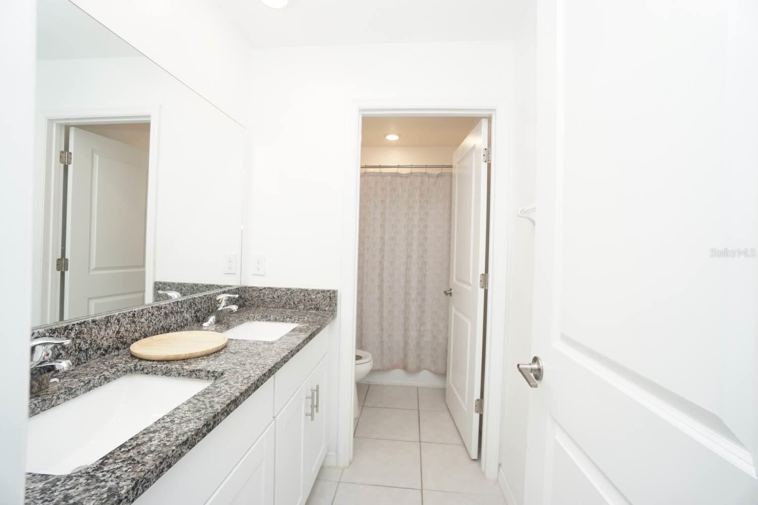 ABBOTT SQUARE - Residential