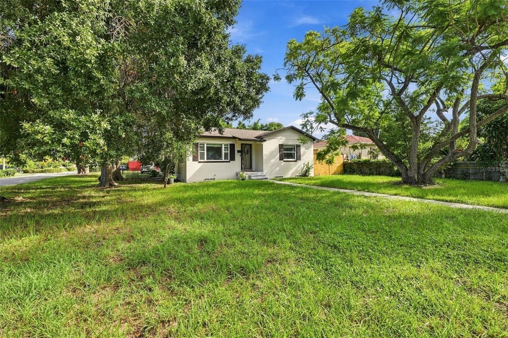 Photo of 2495 34th Avenue N, St Petersburg, FL 33713 (MLS # TB8549574)