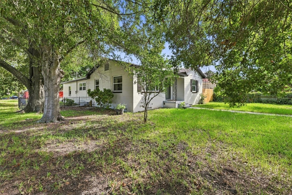 Photo of 2495 34th Avenue N, St Petersburg, FL 33713 (MLS # TB8549574)