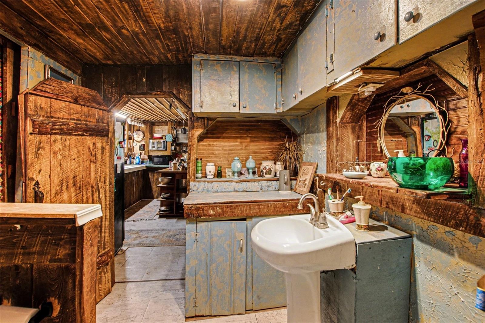 HAMMOCK HILL - Residential