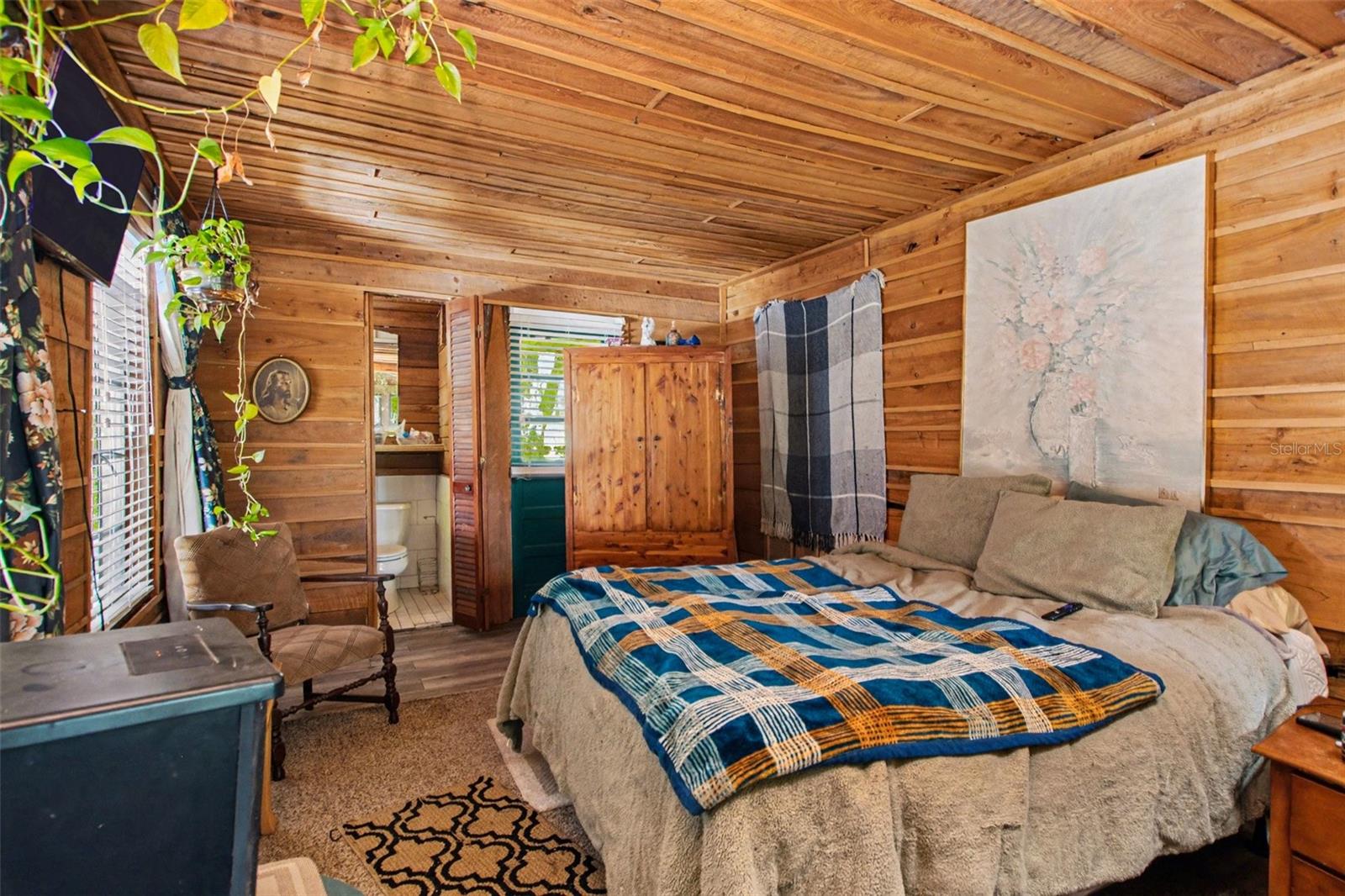 HAMMOCK HILL - Residential