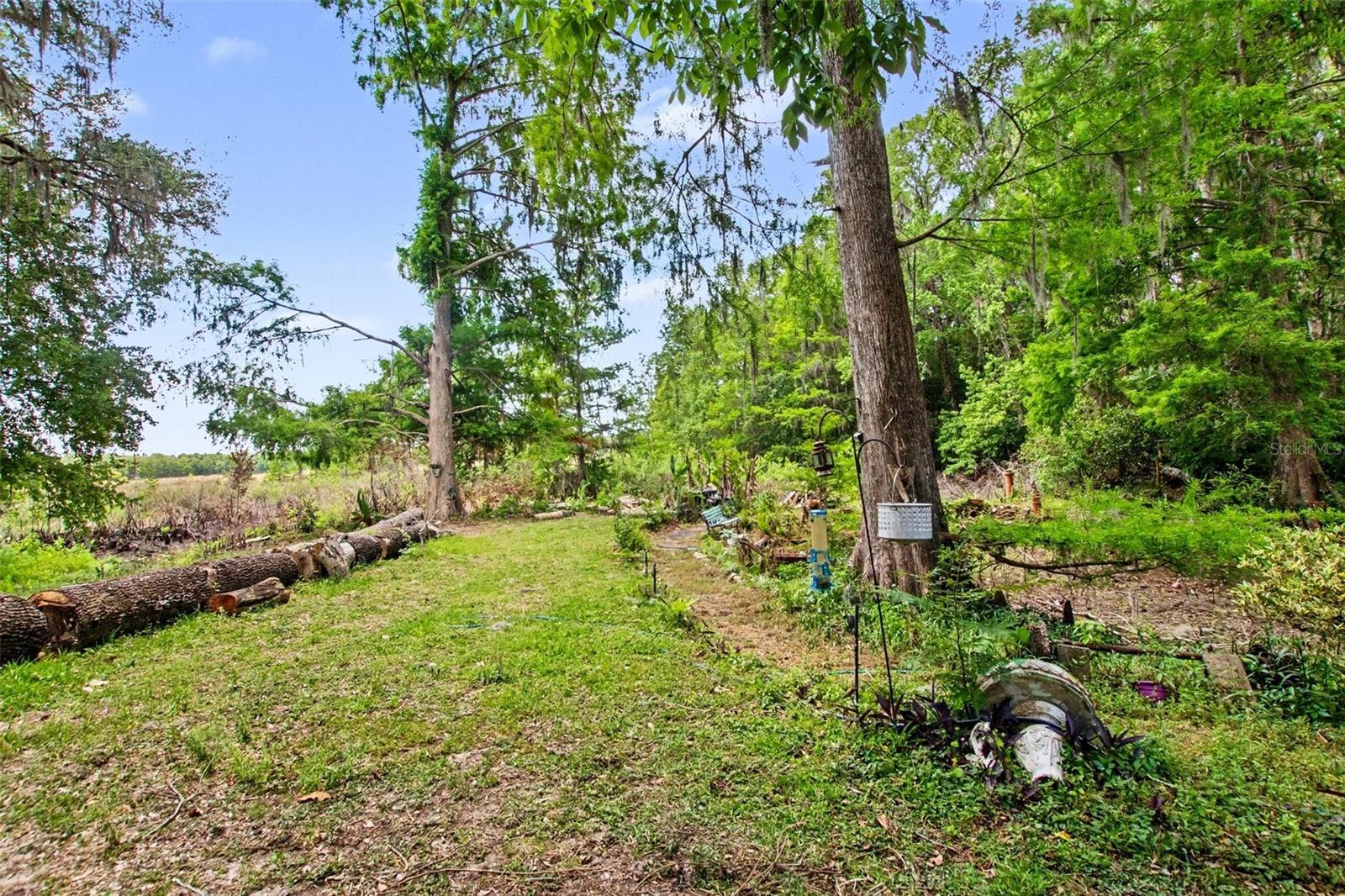 HAMMOCK HILL - Residential