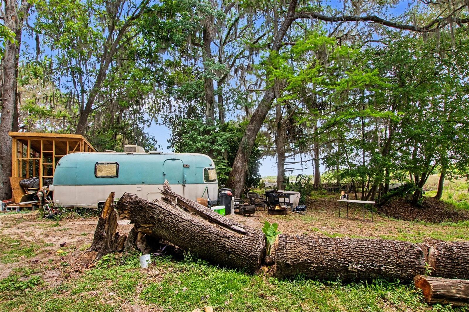 HAMMOCK HILL - Residential