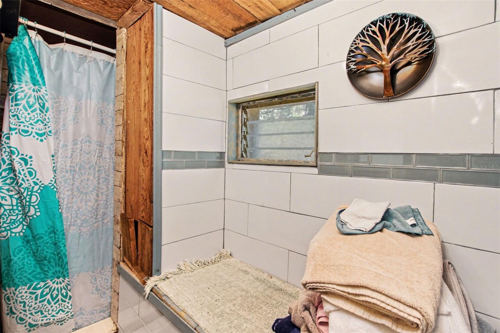 HAMMOCK HILL - Residential