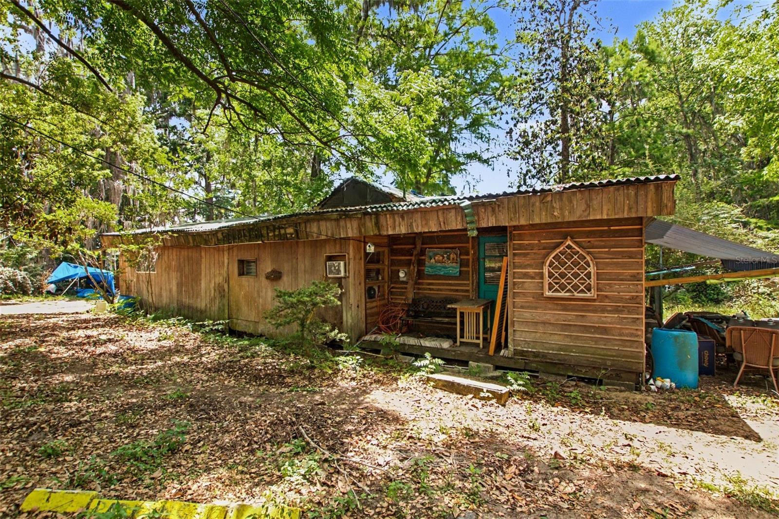 HAMMOCK HILL - Residential