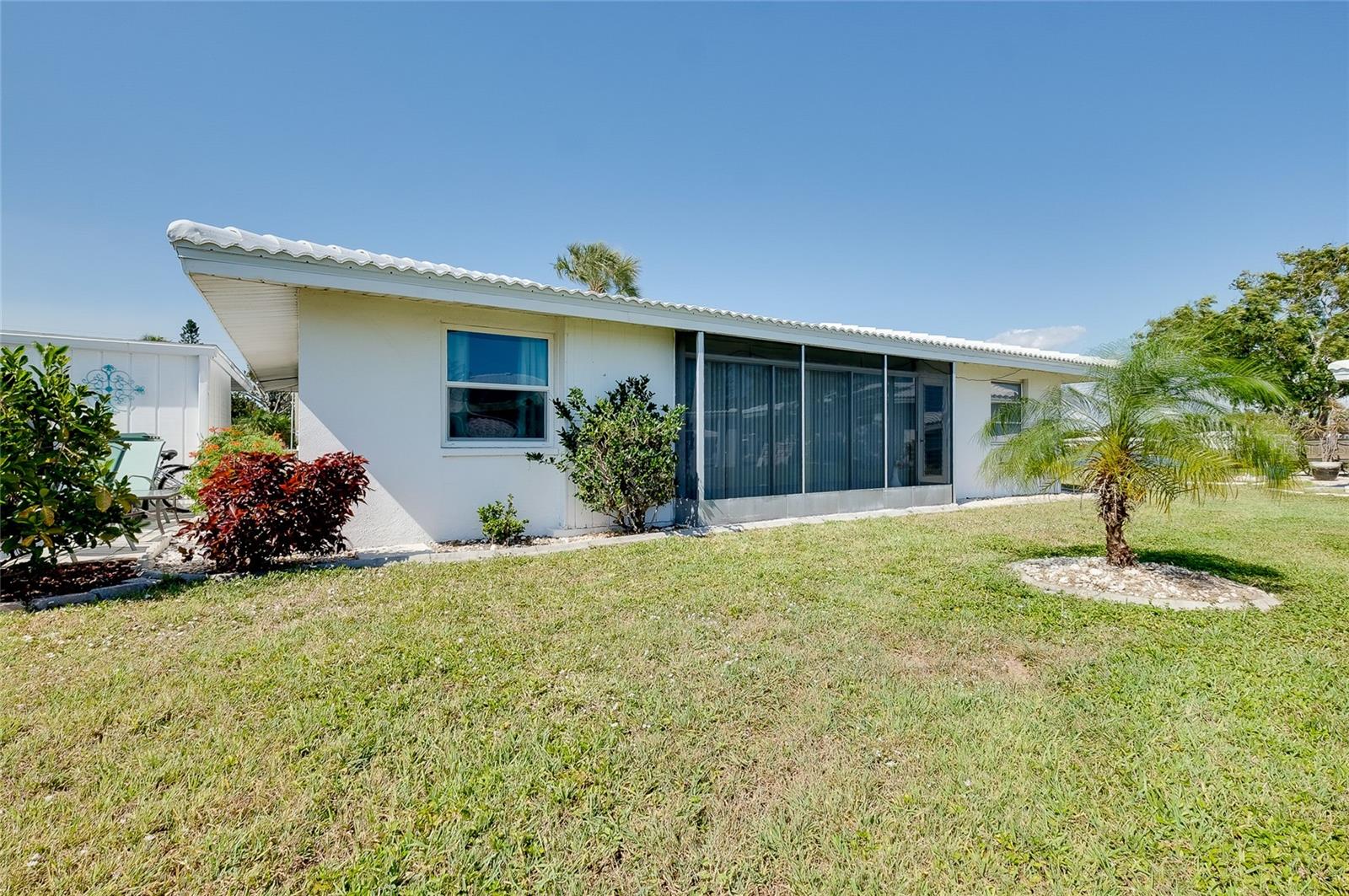 CIRCLE WOODS OF VENICE 1 - Residential