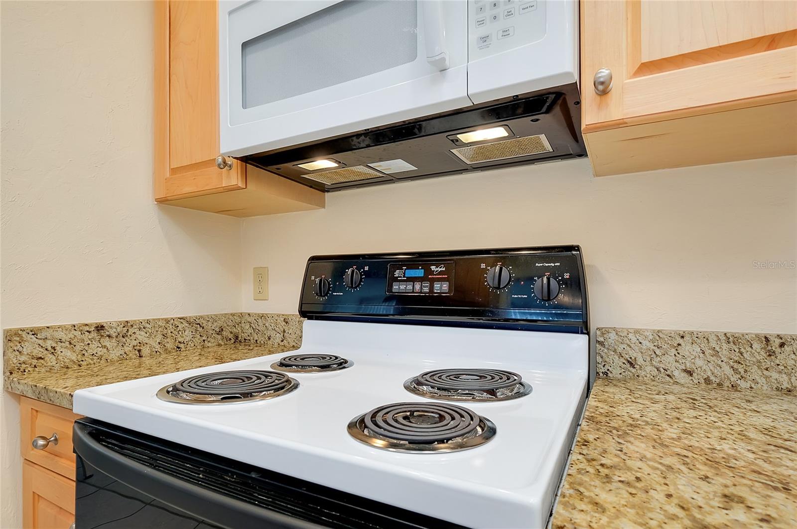 CIRCLE WOODS OF VENICE 1 - Residential