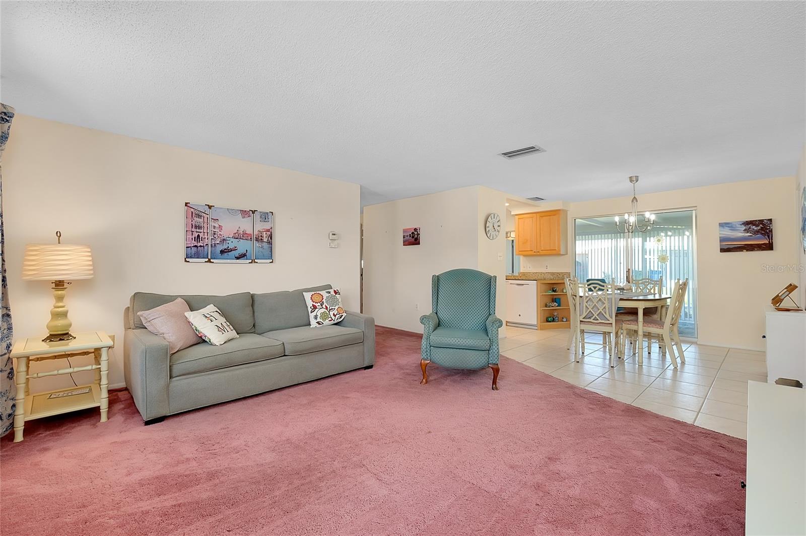 CIRCLE WOODS OF VENICE 1 - Residential