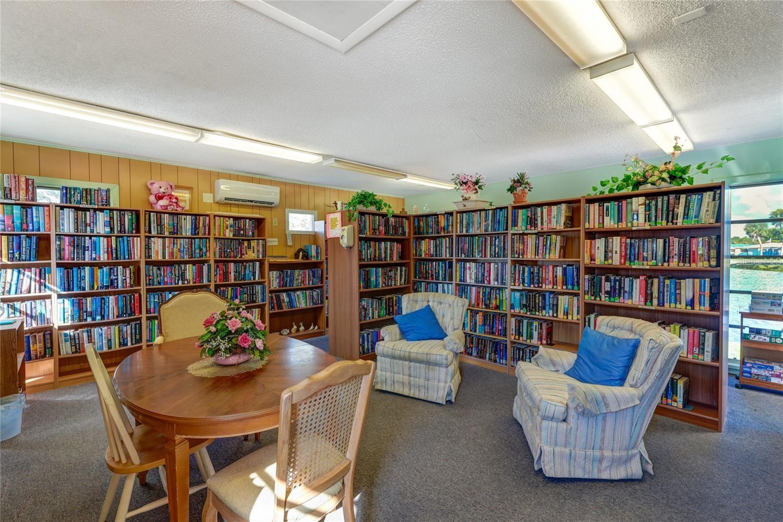 CIRCLE WOODS OF VENICE 1 - Residential