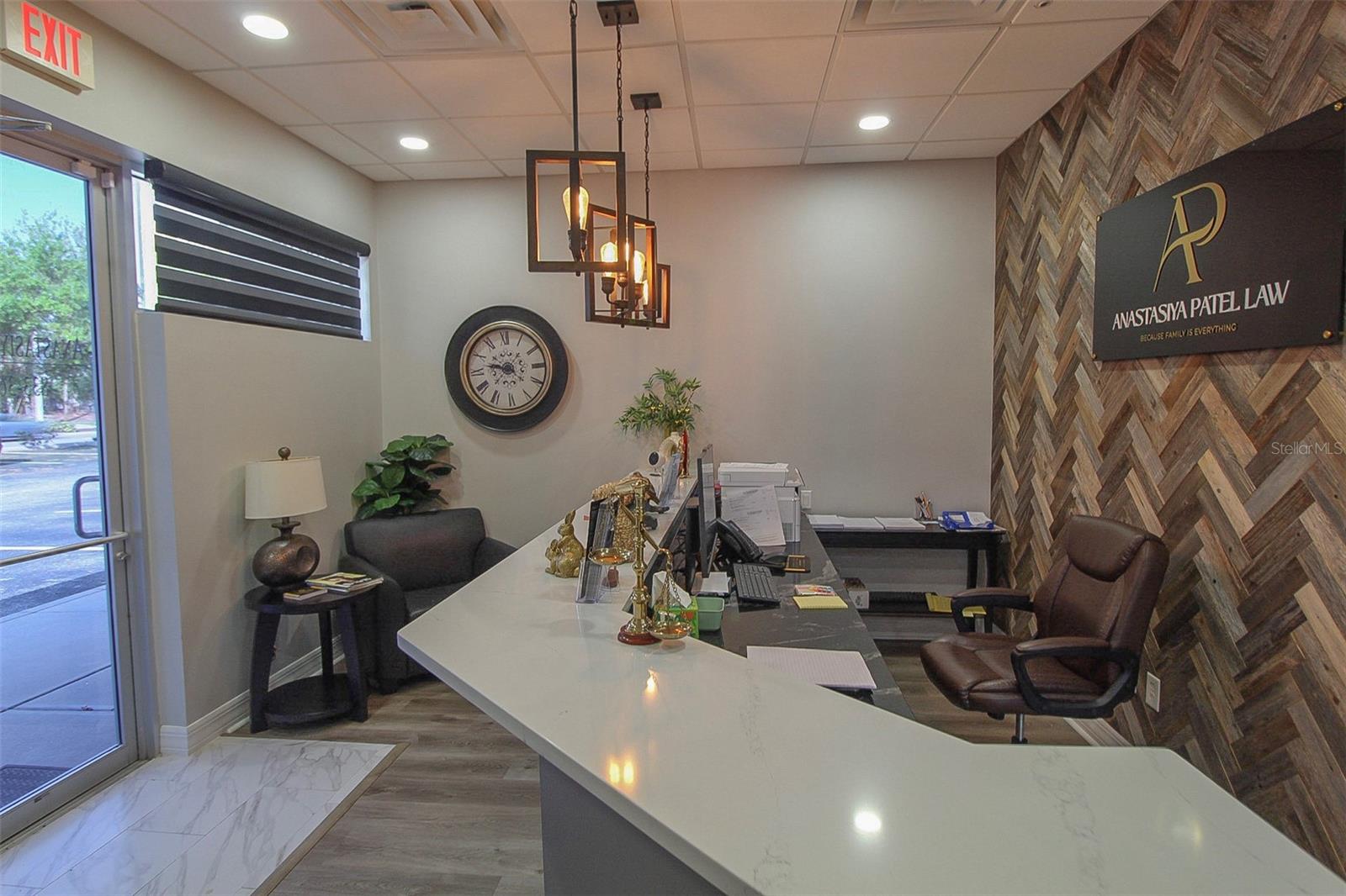 MURDOCK PROFESSIONAL CENTER - Commercial Sale