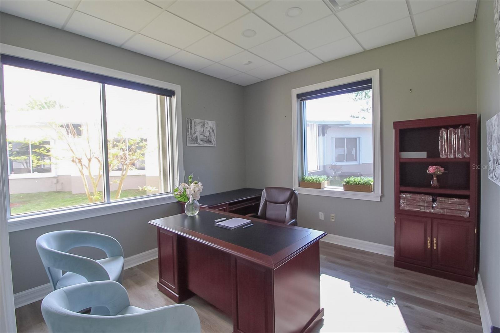 MURDOCK PROFESSIONAL CENTER - Commercial Sale