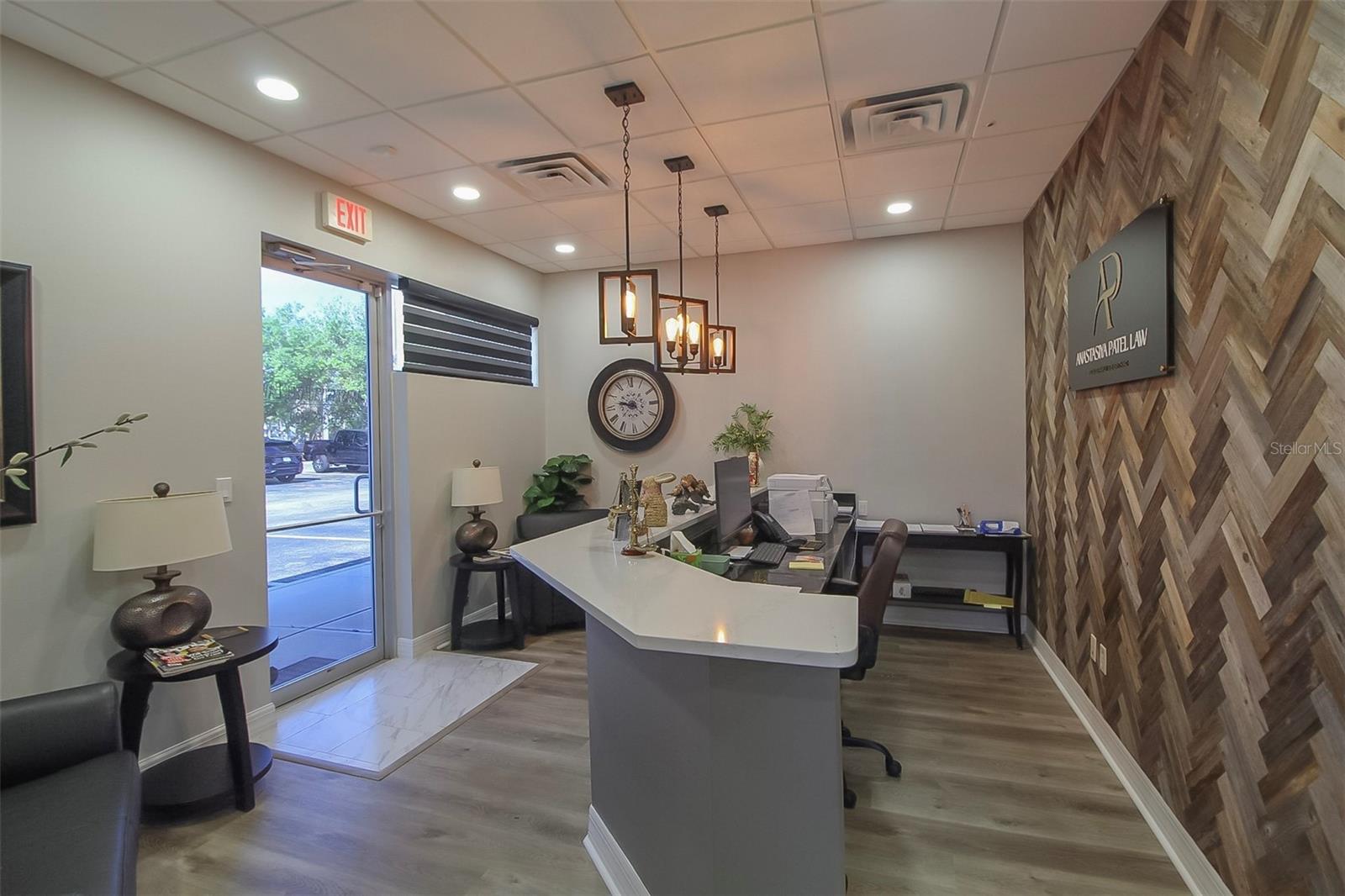 MURDOCK PROFESSIONAL CENTER - Commercial Sale