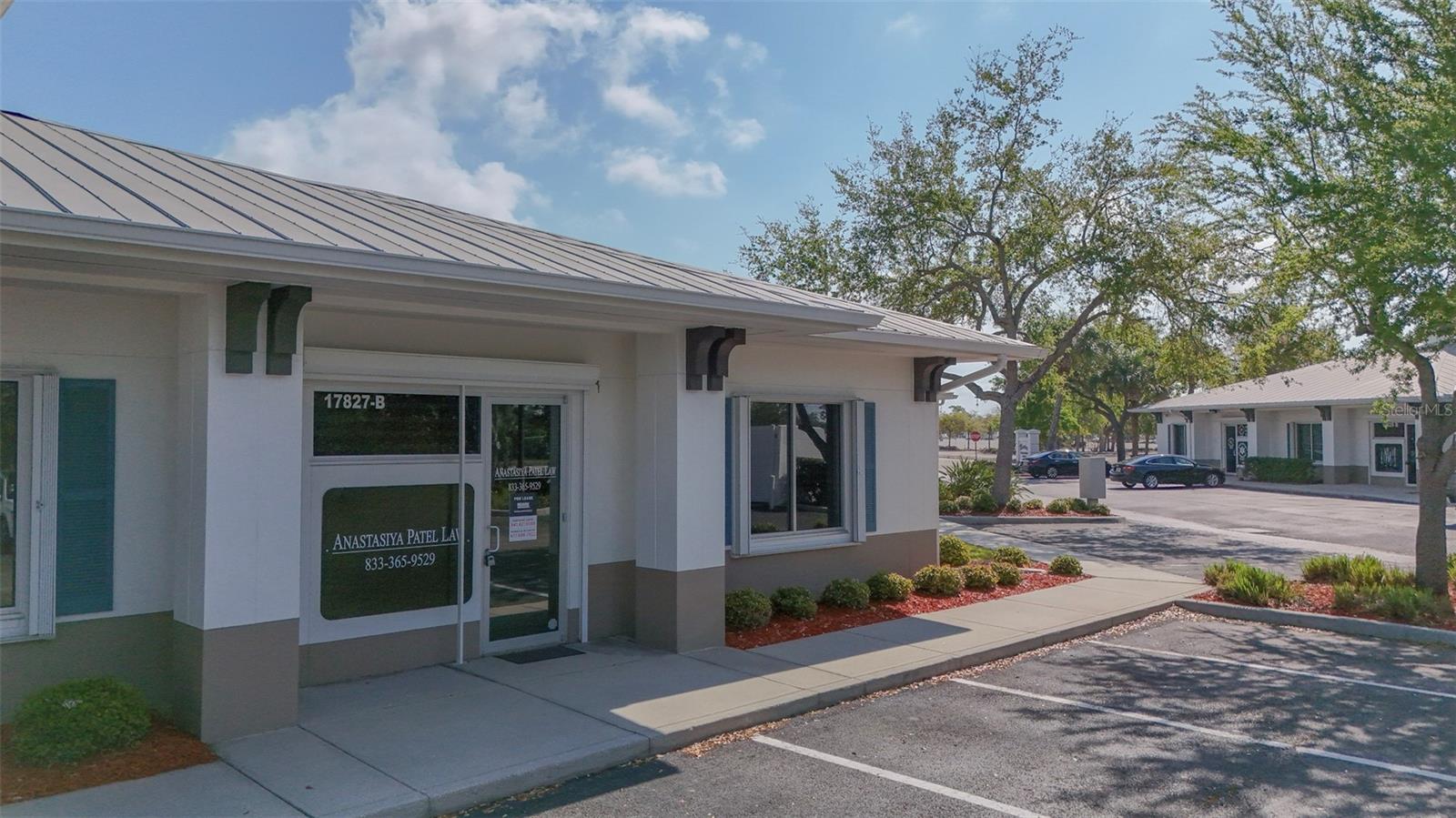 MURDOCK PROFESSIONAL CENTER - Commercial Sale