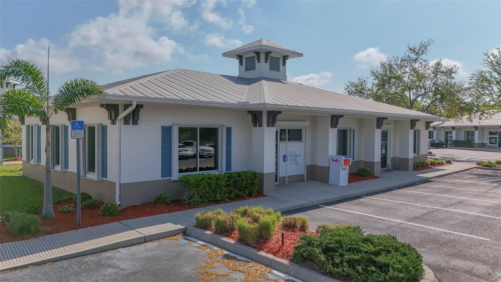 MURDOCK PROFESSIONAL CENTER - Commercial Sale