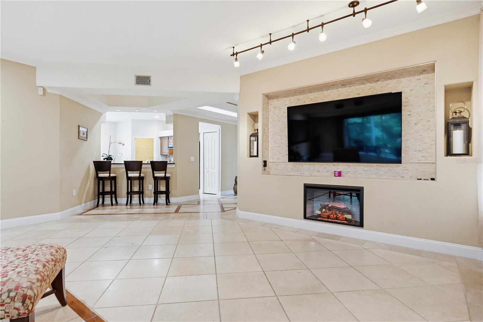 SUNCOAST LAKES PH 01 - Residential