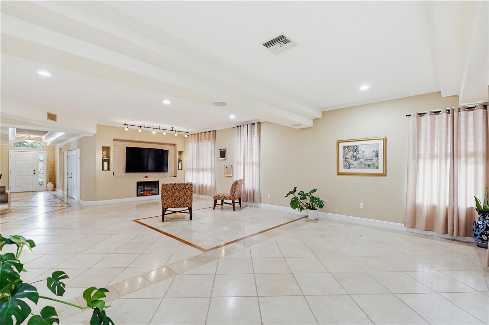 SUNCOAST LAKES PH 01 - Residential