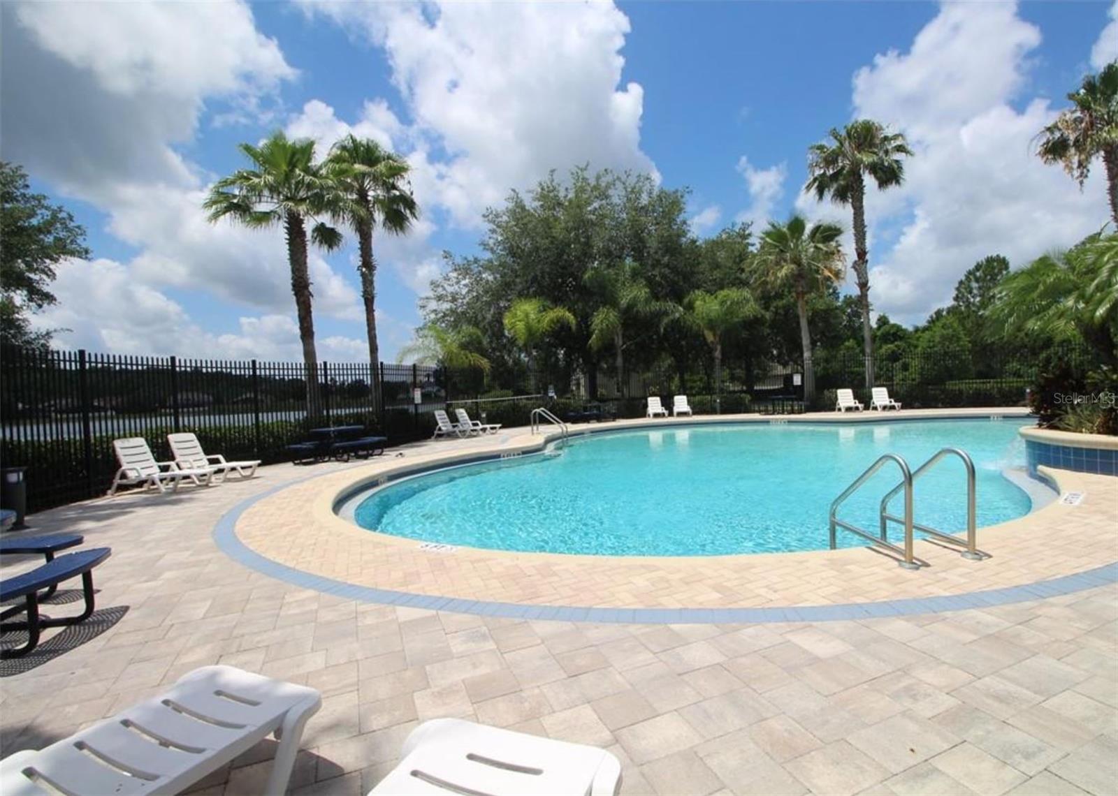 SUNCOAST LAKES PH 01 - Residential