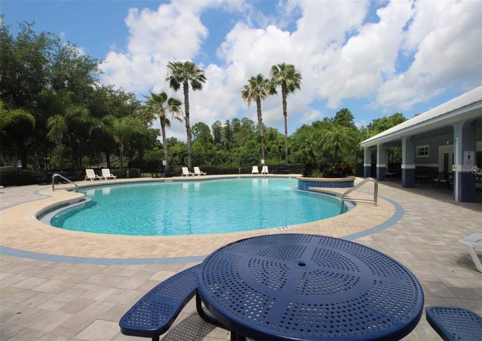 SUNCOAST LAKES PH 01 - Residential