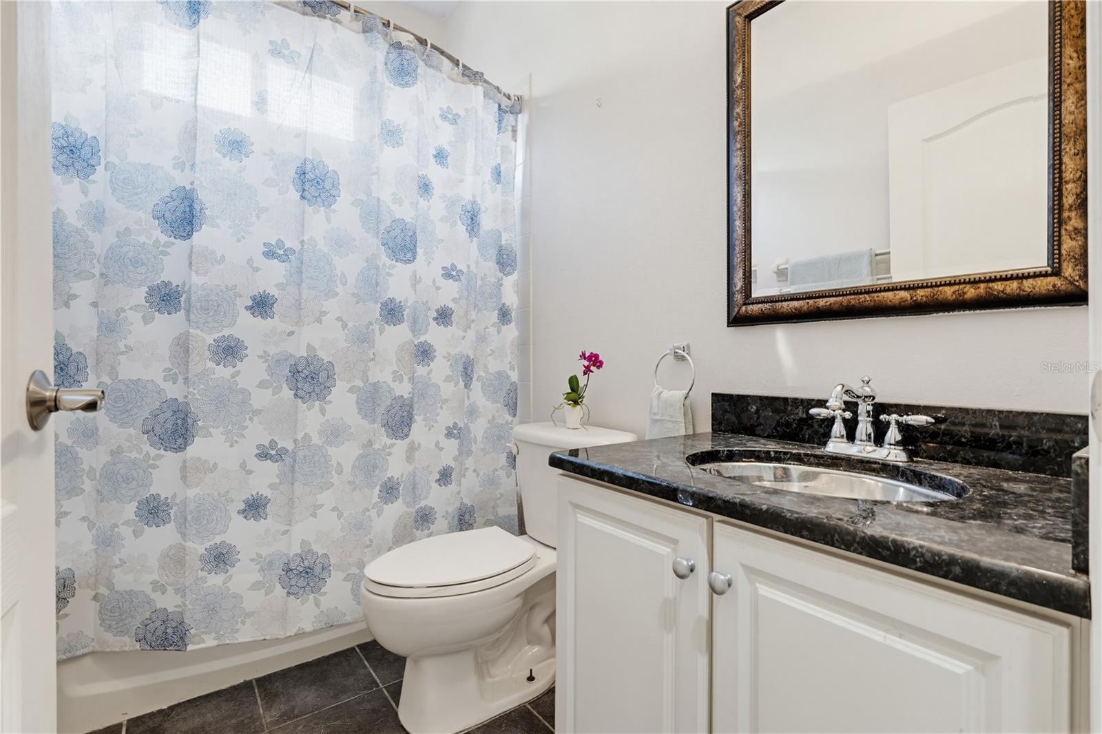 SUNCOAST LAKES PH 01 - Residential