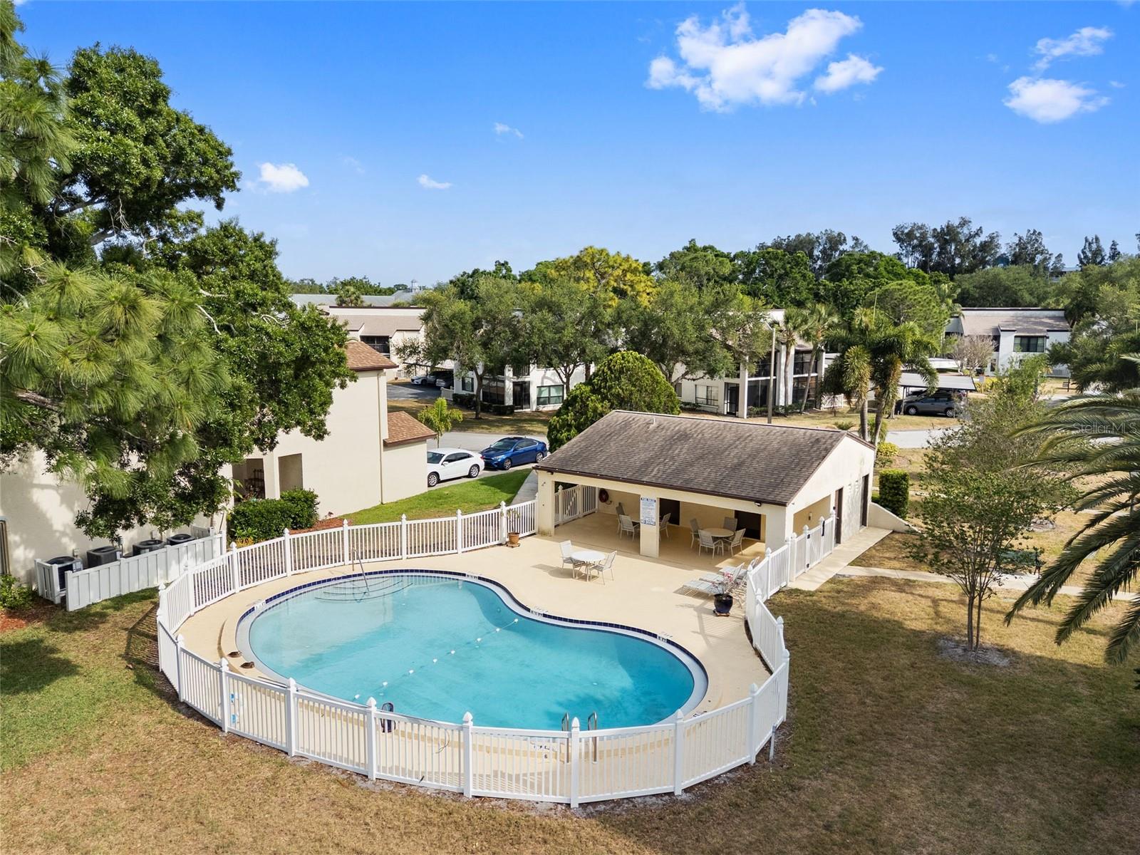 FORESTBROOK V CONDO - Residential